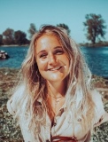 13 Eva Eikhout, fotograaf Joelle Kraaijenvanger klein formaat