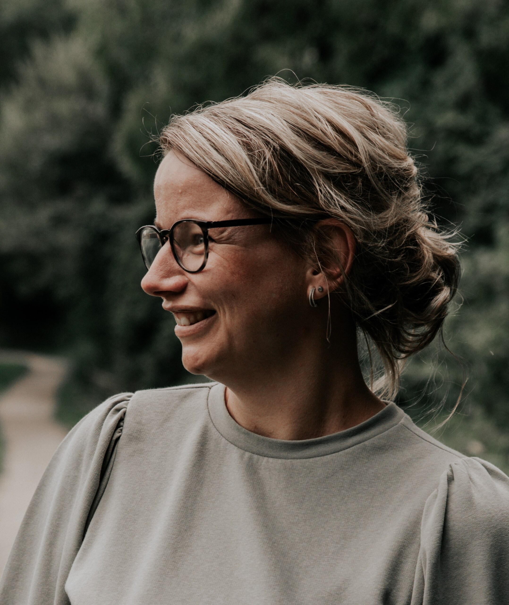 5 Sabine lachend opzij (2)
